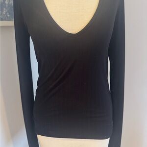 Rag & Bone Classic Black Long Sleeve V-Neck Top